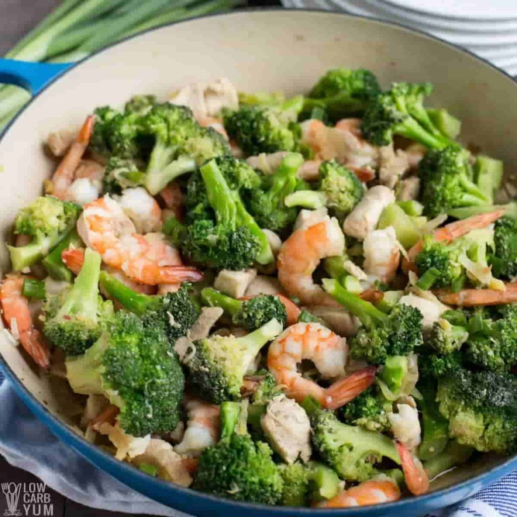 Stir fried Chicken and Shrimp with Broccoli