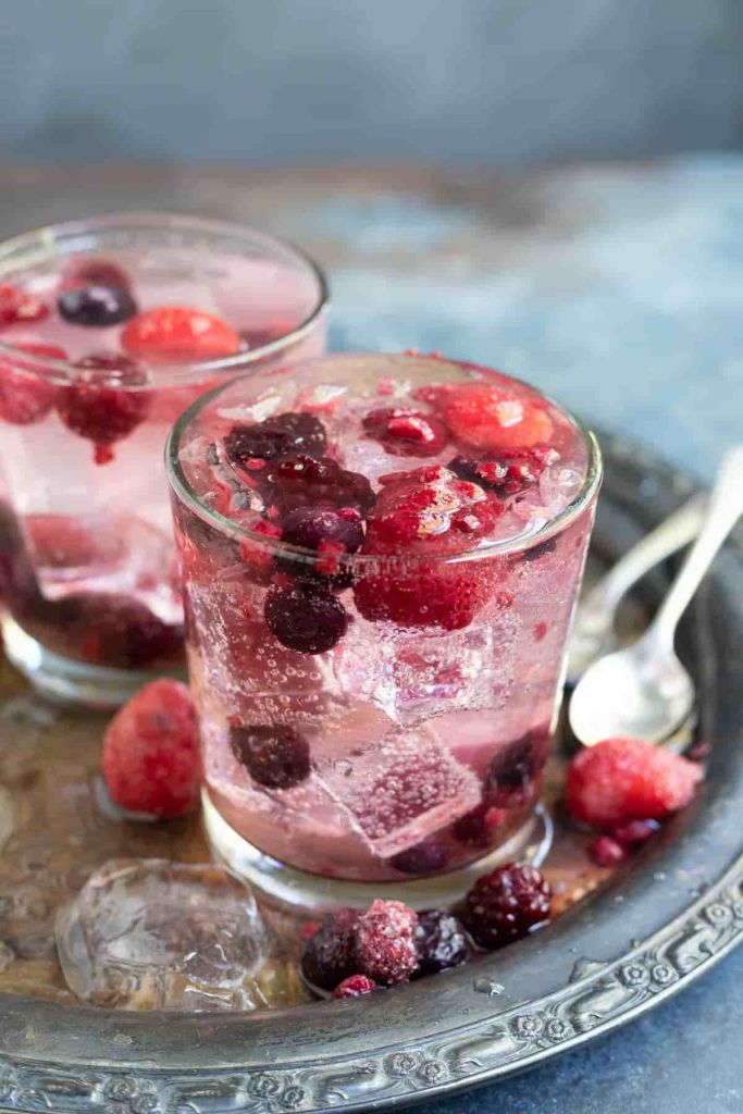 Vodka and Berries Cocktail