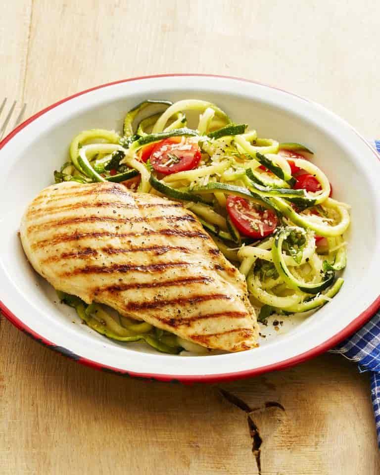 Zucchini Noodles and Grilled Chicken