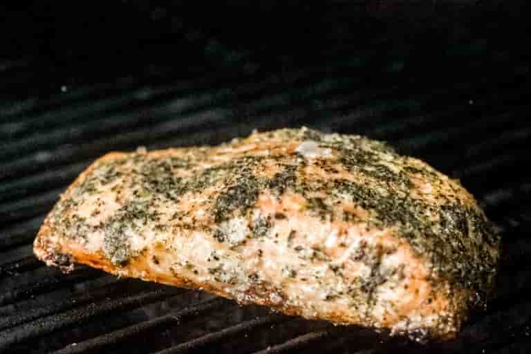 Grilled Salmon with Lemon Dill Seasoning